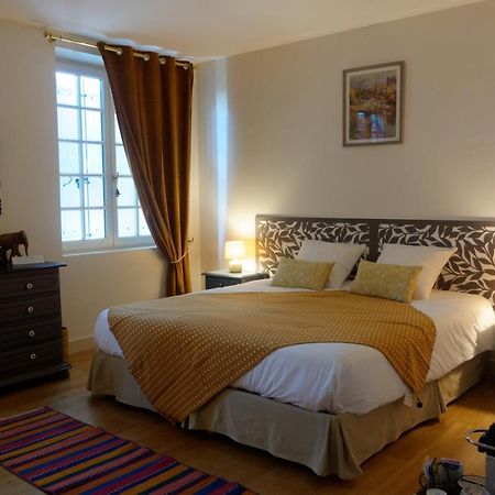Bed and Breakfast Bois de Cadène à Saint-Pierre-de-Buzet Extérieur photo